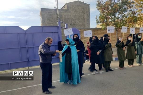 برگزاری المپیاد دانش‌آموزی در دبیرستان مرضیه