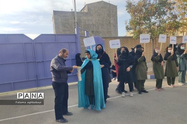 برگزاری المپیاد دانش‌آموزی در دبیرستان مرضیه