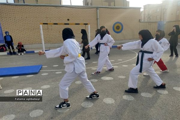 برگزاری المپیاد دانش‌آموزی در دبیرستان مرضیه