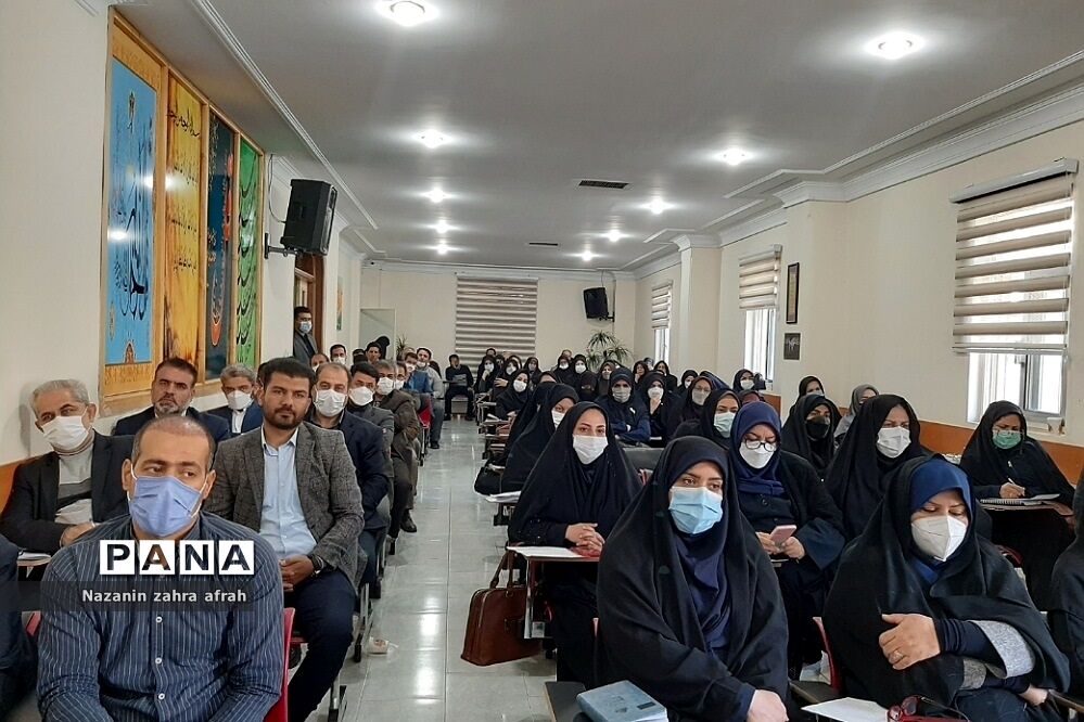 برگزاری نشست بصیرتی در آموزش و‌ پرورش رودهن