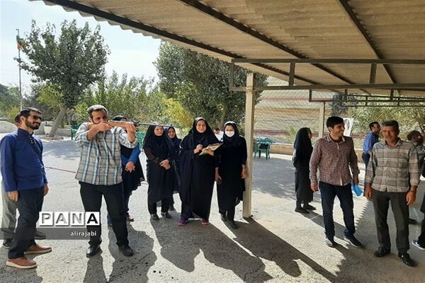 ‌مسابقات ورزشی کارکنان اداری آموزش و پرورش منطقه کهریزک