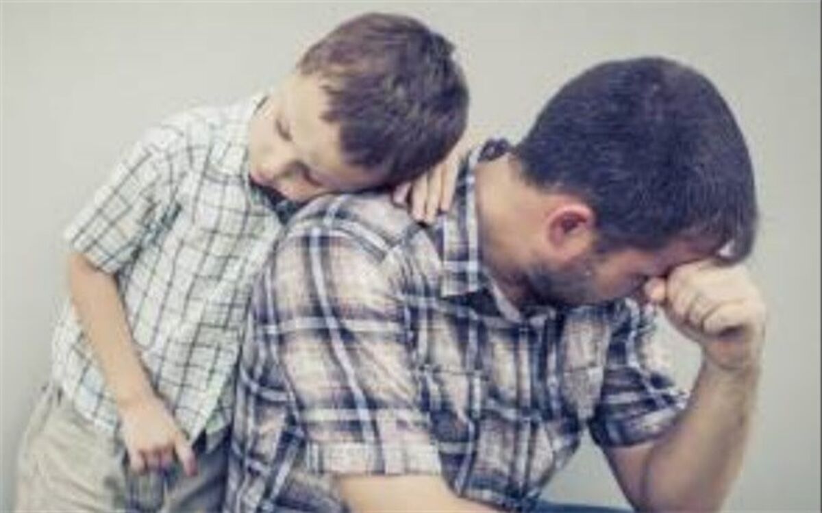 والدین می‌توانند جلوی کودکان‌شان گریه کنند؟
