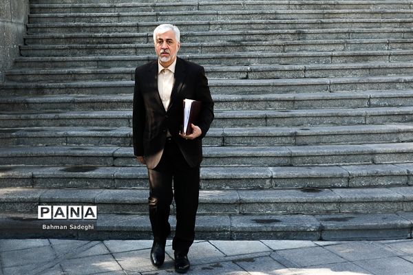 حاشیه جلسه هیات دولت - ۴ آبان