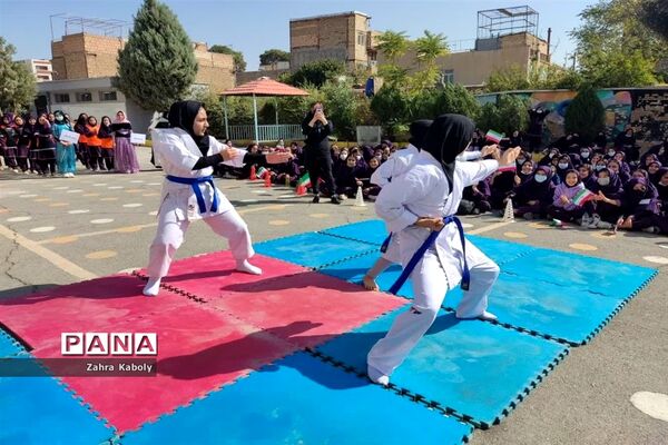 المپیاد ورزشی درون‌ مدرسه‌ای در آموزشگاه هیأت امنایی ام‌ ابیها(س) اسلامشهر