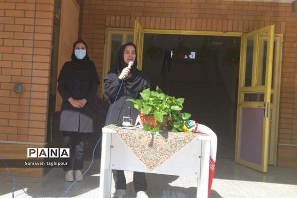 گرامیداشت هفته تربیت‌بدنی در دبیرستان ولایت ناحیه دو بهارستان