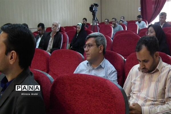 نشست خبری نماینده ترشیز با اصحاب رسانه شهرستان کاشمر