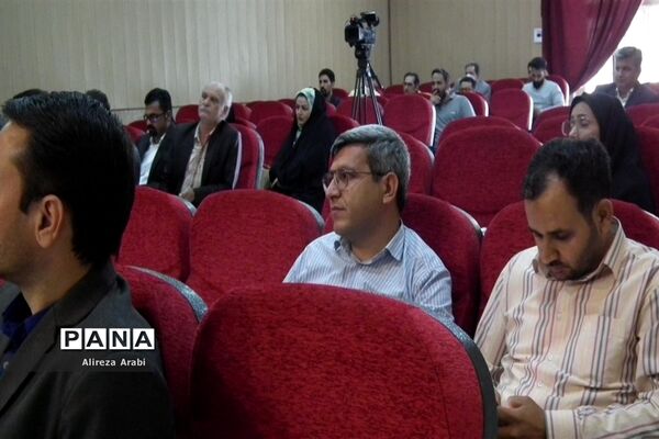 نشست خبری نماینده ترشیز با اصحاب رسانه شهرستان کاشمر