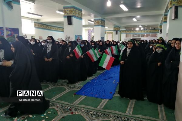 یادواره شهدا و تشییع شهید گمنام در دبیرستان شرافت
