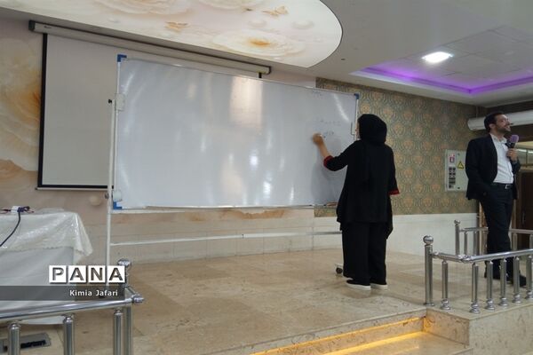 برگزاری همایش تغییرات کنکور در کاشمر