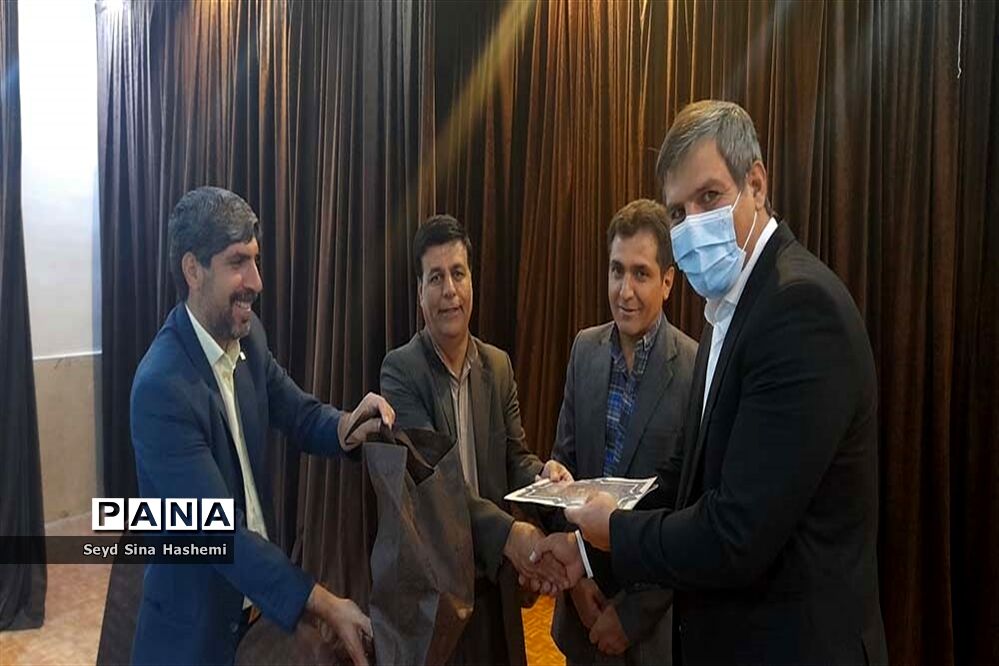 تجلیل از مربیان تربیت‌بدنی در آباده