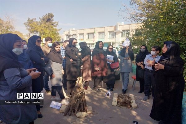 برگزاری کارگاه آموزشی مربیان سازمان دانش‌آموزی ناحیه ۳ شیراز