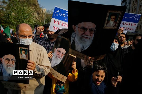 نماز جمعه عبادی _سیاسی تهران و راهپیمایی عظیم سراسری در محکومیت آشوب و ترور