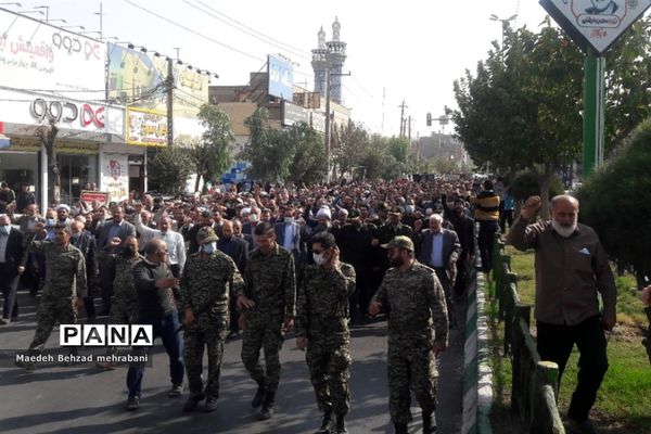 راهپیمایی باشکوه مردم شهرستان قرچک