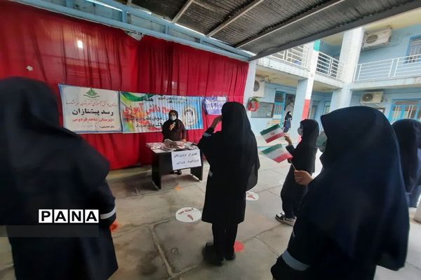 ترویج فرهنگ ایثار و شهادت در مدارس اندیمشک