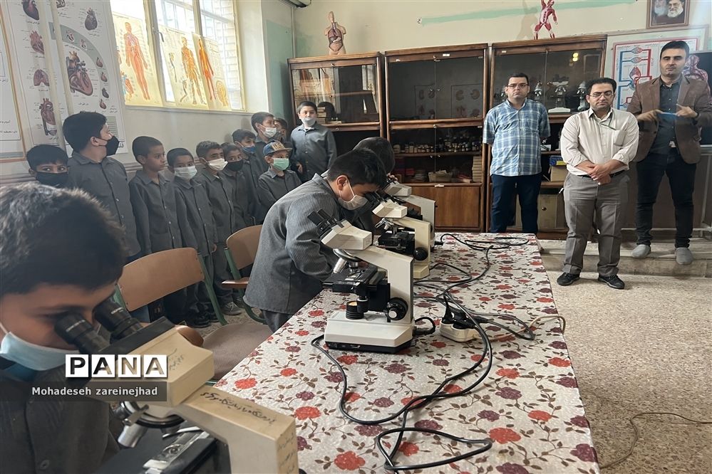 بازدید دانش‌آموزان مدارس قرچک از پژوهش‌سرای باقرالعلوم(ع) قرچک