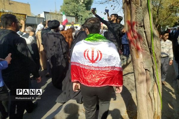 اعلام انزجار مردم قم از عملیات تروریستی در شیراز