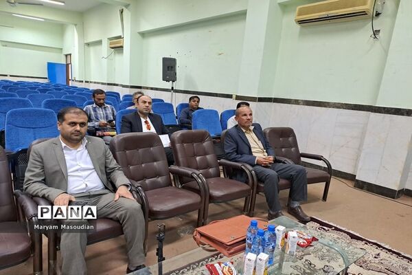 کارگاه توانمند‌‌سازی مدیران مدارس شهرستان‌‍ عسلویه