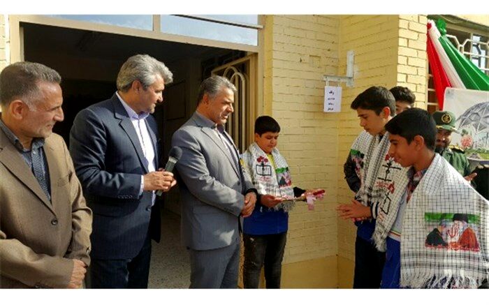 دانش‌آموزان عوامل رشد و توسعه دانایی یک جامعه هستند