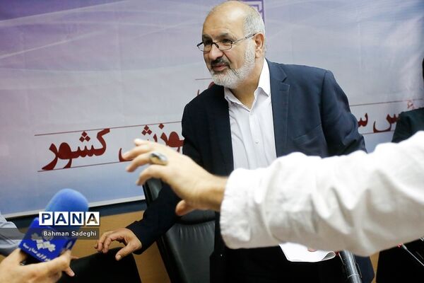 نشست خبری رئیس سازمان سنجش آموزش کشور