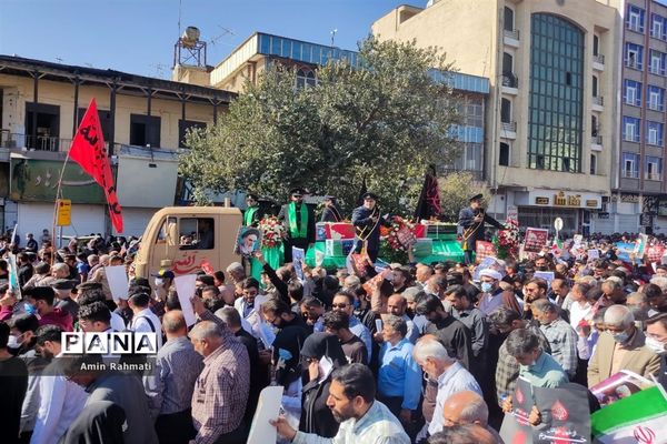 وداع مردم شیراز با پیکر شهدای حمله تروریستی  حرم مطهر شاهچراغ (ع)