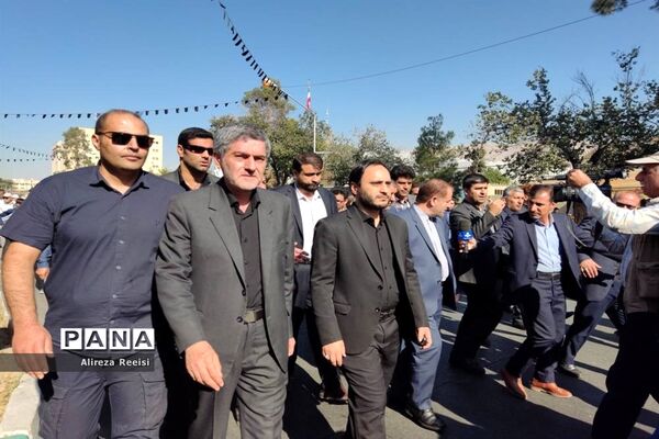 تشییع پیکر پاک شهدای اقدام کوردلانه تروریستان در شیراز