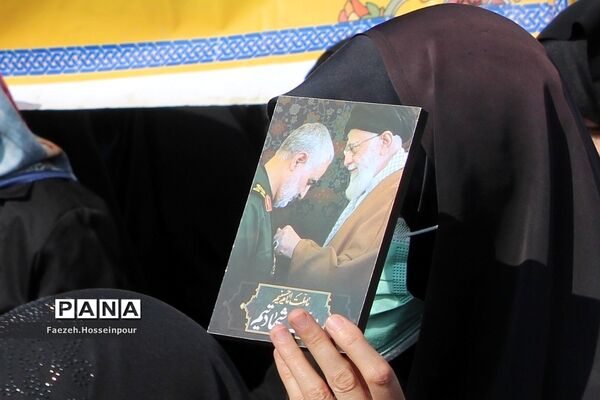 مراسم تشییع و وداع با «شهید امیر‌کمندی» در شهرستان بهارستان