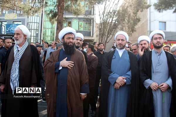 مراسم تشییع و وداع با «شهید امیر‌کمندی» در شهرستان بهارستان