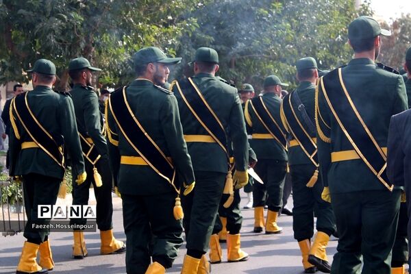 مراسم تشییع و وداع با «شهید امیر‌کمندی» در شهرستان بهارستان