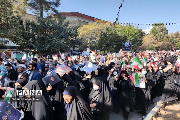 تشییع پیکر شهدای تروریستی حرم مطهر شاهچراغ (ع)