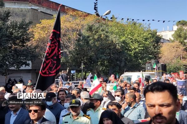 تشییع پیکر شهدای تروریستی حرم مطهر شاهچراغ (ع)