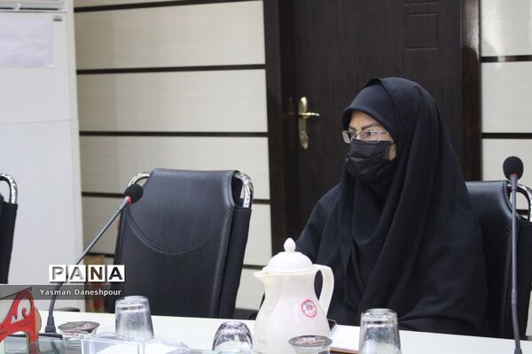 نشست مشترک مدیرکل امور بانوان و خانواده استانداری بوشهر با شورای معاونان آموزش و پرورش بوشهر