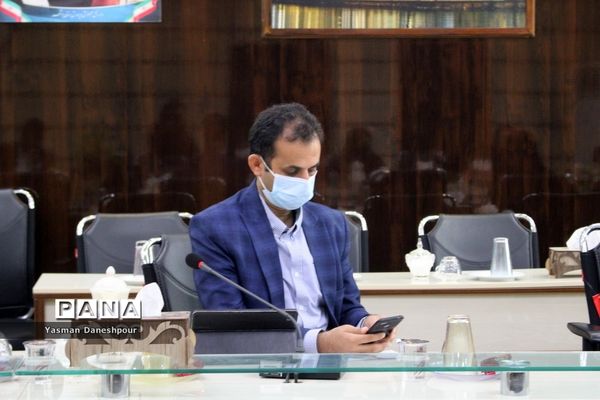 نشست مشترک مدیرکل امور بانوان و خانواده استانداری بوشهر با شورای معاونان آموزش و پرورش بوشهر