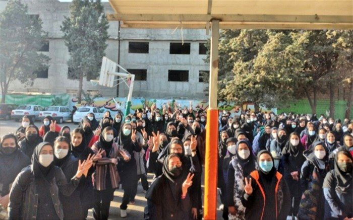 همه تصمیمات مهم دانش‌آموز در ‌دوره نوجوانی گرفته می‌شود