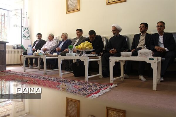 جلسه هم‌اندیشی پیشکسوتان سازمان دانش‌آموزی استان کرمان