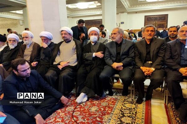 مراسم بزرگداشت شهدای حادثه تروریستی حرم مطهر شاهچراغ با حضور وزیر آموزش و پرورش