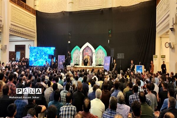 مراسم بزرگداشت شهدای حادثه تروریستی حرم مطهر شاهچراغ با حضور وزیر آموزش و پرورش