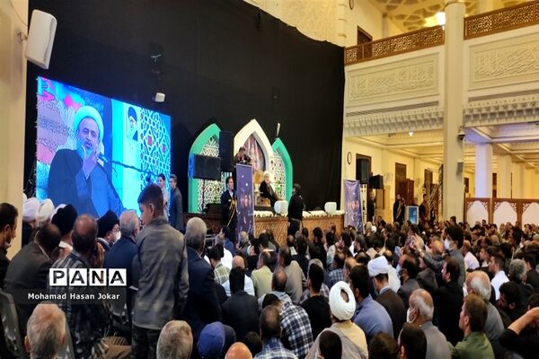 مراسم بزرگداشت شهدای حادثه تروریستی حرم مطهر شاهچراغ با حضور وزیر آموزش و پرورش