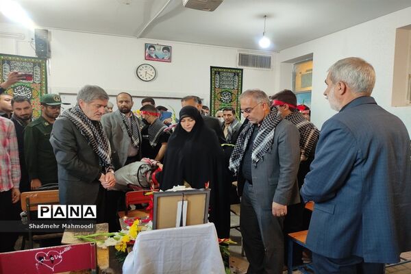 آیین گلباران کلاس درس دانش‌آموز شهید‌شیرازی با حضور وزیر آموزش و پرورش