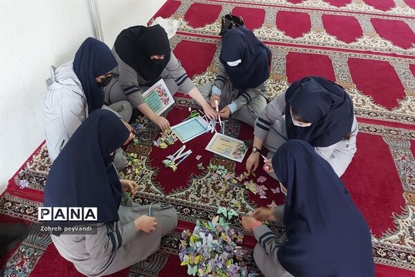 افتتاحیه طرح مصباح‌الهدی در دبیرستان همت