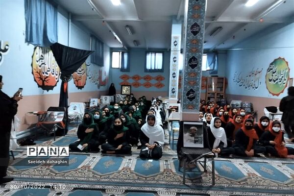یادواره شهدا و پویش رفیق شهیدم در دبیرستان زکیه ملارد