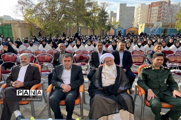 نواختن زنگ استکبارستیزی در مدارس کرمانشاه