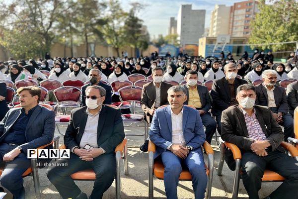 نواختن زنگ استکبارستیزی در مدارس کرمانشاه