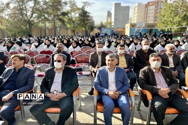 نواختن زنگ استکبارستیزی در مدارس کرمانشاه