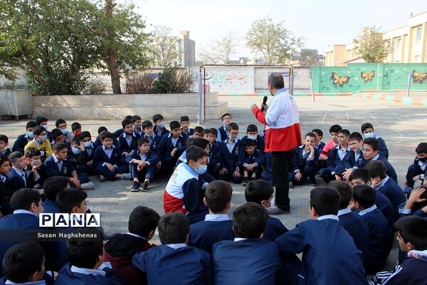 برگزاری مانور پدافند غیرعامل در شهرستان اسلامشهر