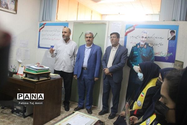 ‌دانش‌آموزان عضو سازمان دانش‌آموزی استان بوشهر روز بسیج را گرامی داشتند