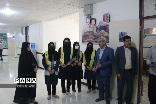 ‌دانش‌آموزان عضو سازمان دانش‌آموزی استان بوشهر روز بسیج را گرامی داشتند