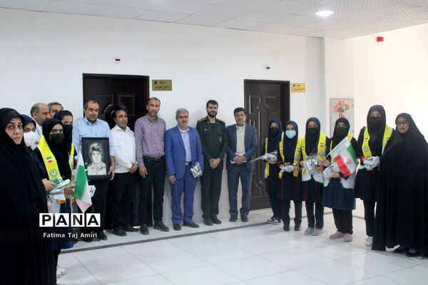 ‌دانش‌آموزان عضو سازمان دانش‌آموزی استان بوشهر روز بسیج را گرامی داشتند