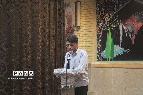 دیدار نماینده ولی فقیه در استان و امام جمعه بوشهر با جوانان