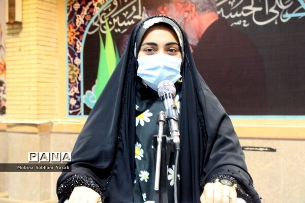 دیدار نماینده ولی فقیه در استان و امام جمعه بوشهر با جوانان