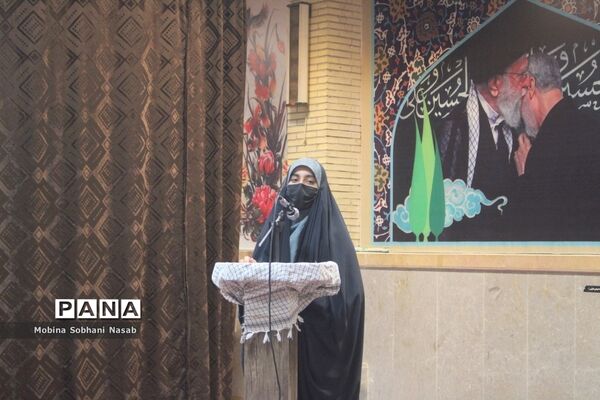 دیدار نماینده ولی فقیه در استان و امام جمعه بوشهر با جوانان